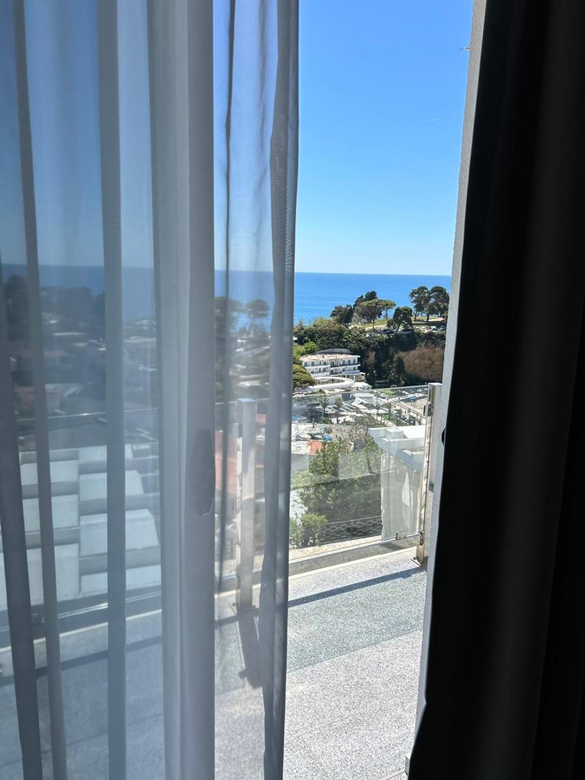 Hotel Senator Ulcinj Buitenkant foto