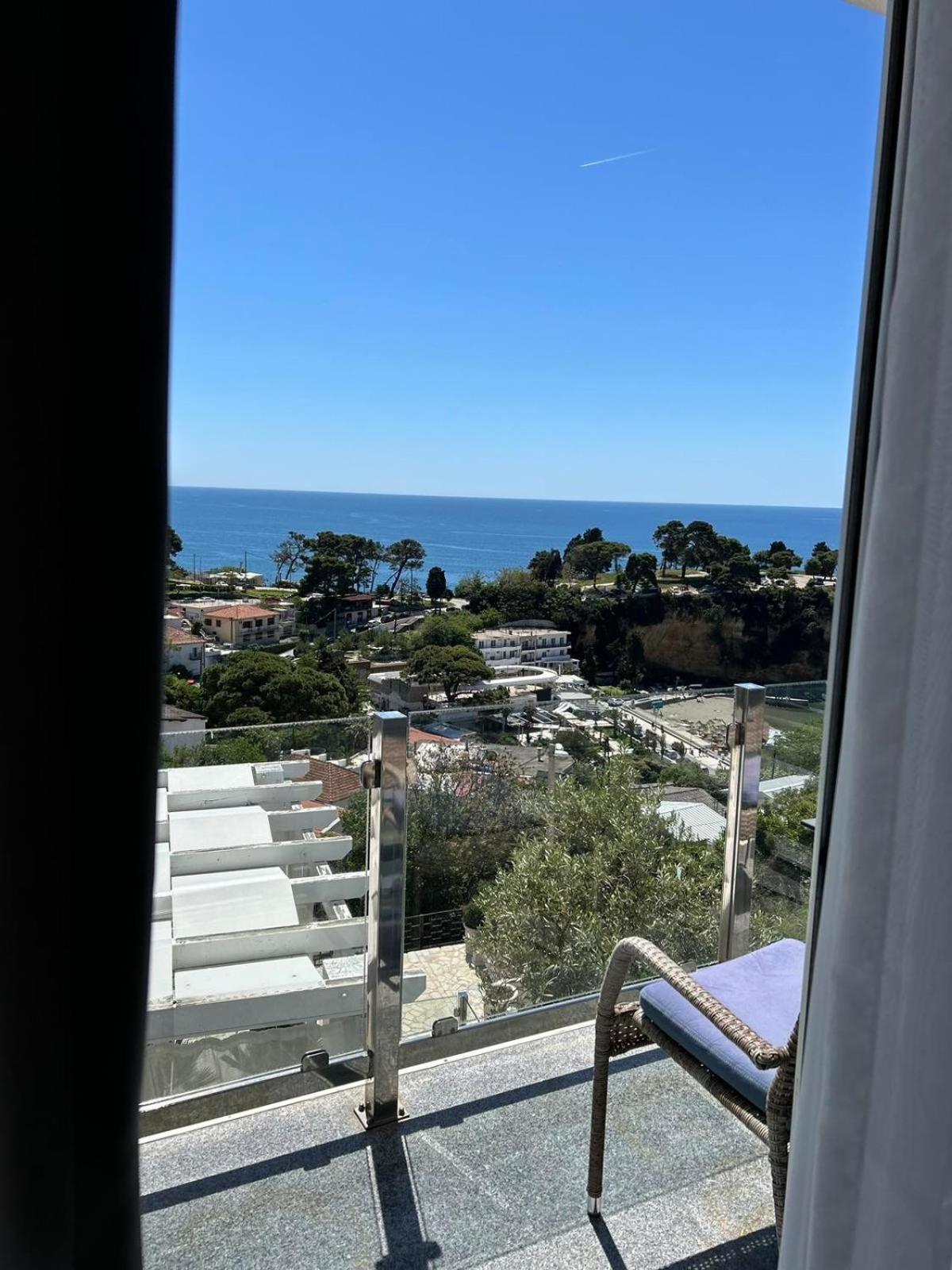 Hotel Senator Ulcinj Buitenkant foto