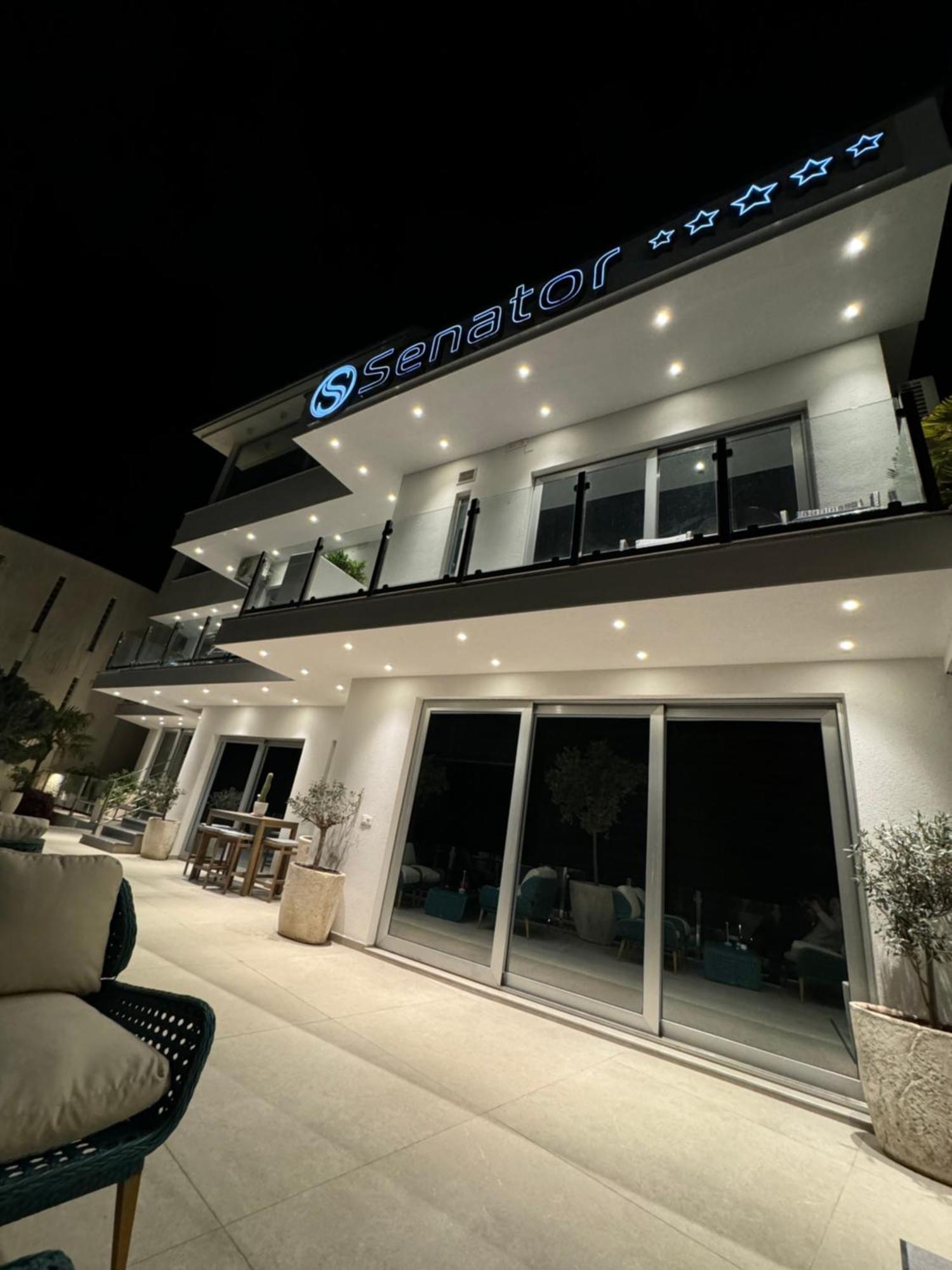 Hotel Senator Ulcinj Buitenkant foto