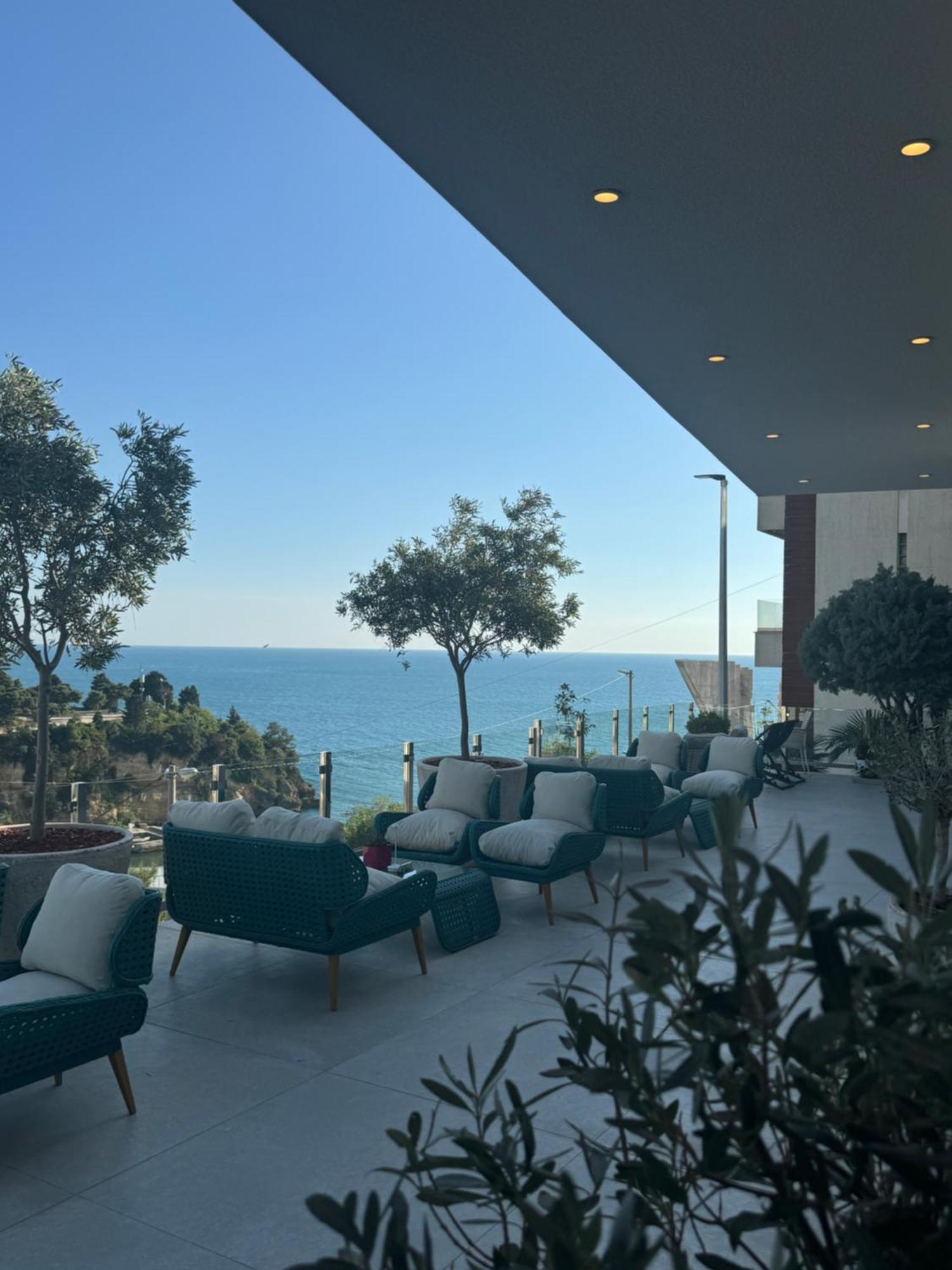 Hotel Senator Ulcinj Buitenkant foto