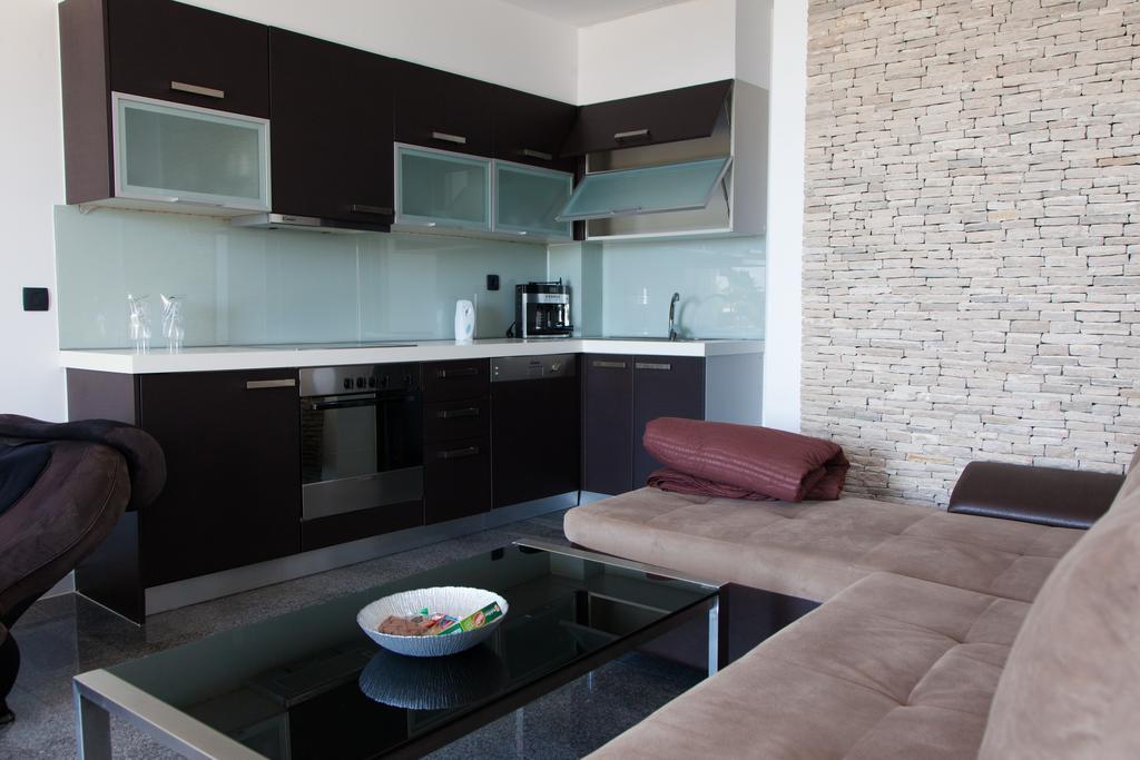 Hotel Senator Ulcinj Buitenkant foto