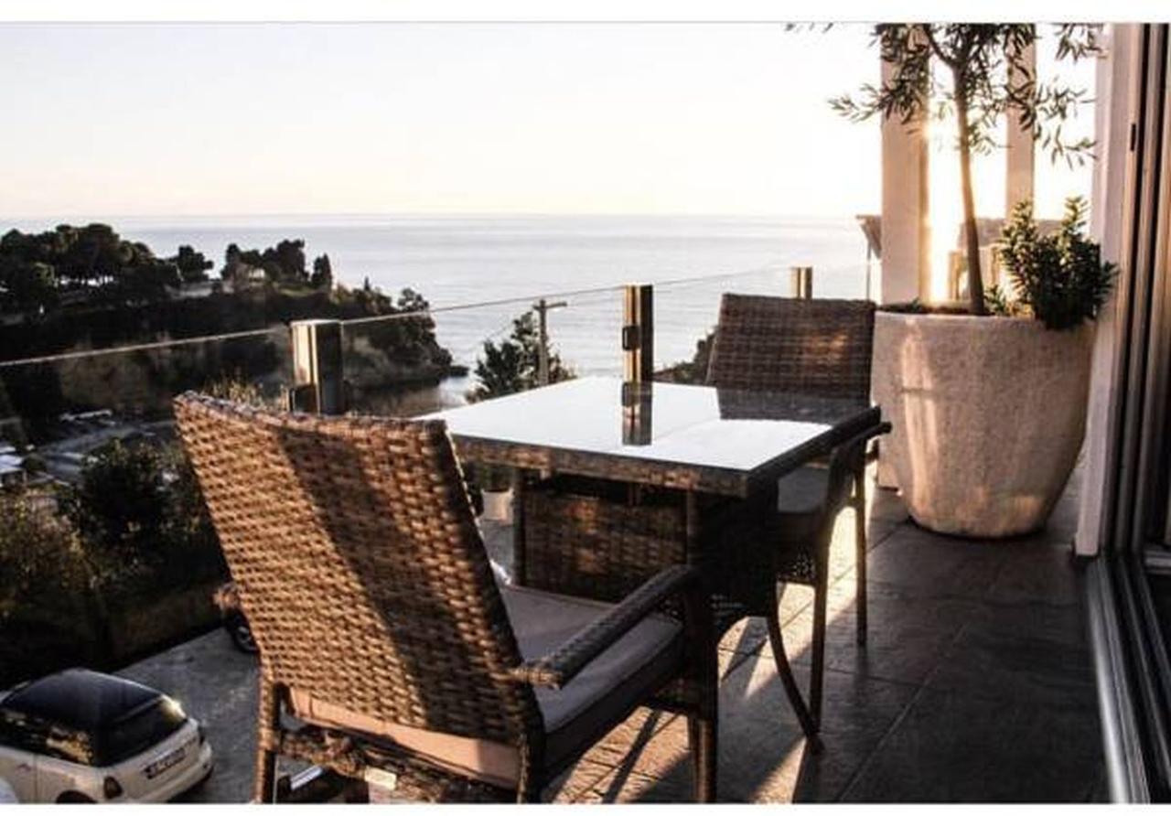 Hotel Senator Ulcinj Buitenkant foto