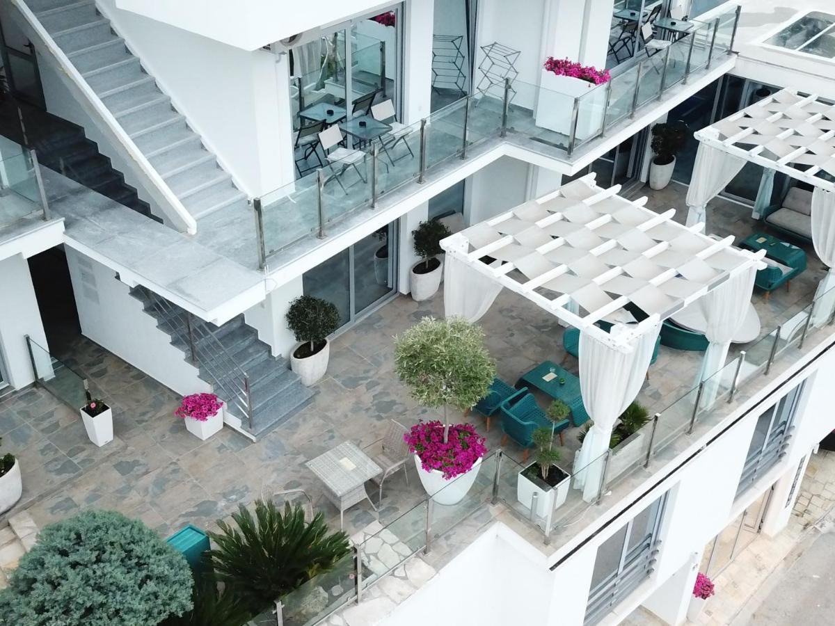 Hotel Senator Ulcinj Buitenkant foto